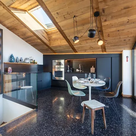 Premium Alpine - 4 Bedroom By Guestlee * Verbier